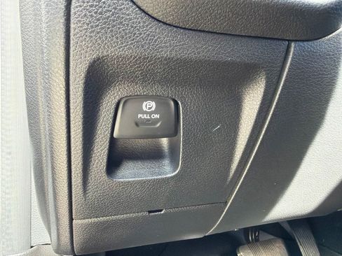 Used 2023 RAM 1500 Big Horn AWD/4WD image 19