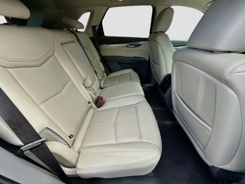 Used 2019 Cadillac XT5 Luxury FWD image 28