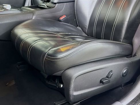 Used 2023 Chrysler 300 S image 24