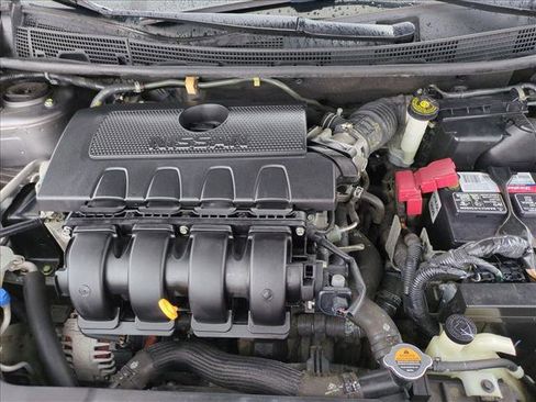 Used 2016 Nissan Sentra SL image 21