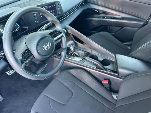 Used 2026 Hyundai Elantra Sport FWD image 9