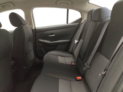 Used 2021 Nissan Sentra SV FWD image 18