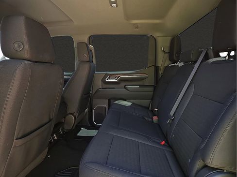 Used 2023 Chevrolet Silverado 1500 LT AWD/4WD image 8