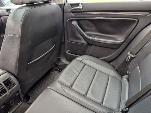 Used 2012 Volkswagen Jetta TDI image 25