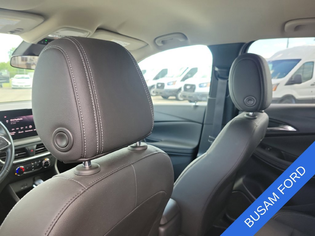 Used 2024 Buick Encore GX Preferred FWD image 10