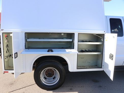 Used 2016 Ford F350 XLT w/ XLT Value Package image 27