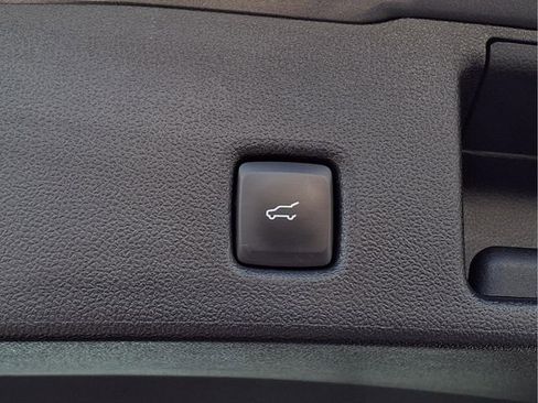 Certified 2024 Ford Escape ST-Line image 6