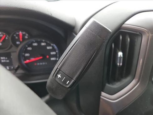 Used 2023 Chevrolet Silverado 2500 Custom w/ Custom Convenience Package AWD/4WD image 3