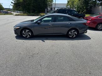 Certified 2025 Hyundai Elantra Sport FWD video 2