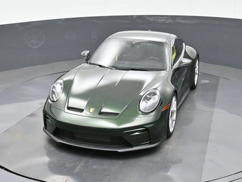 Certified 2026 Porsche 911 GT3 RWD image 33