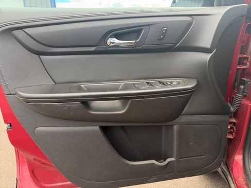 Used 2014 GMC Acadia SLE FWD image 23