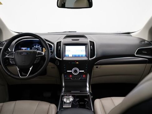 Used 2020 Ford Edge Titanium w/ Equipment Group 301A image 16