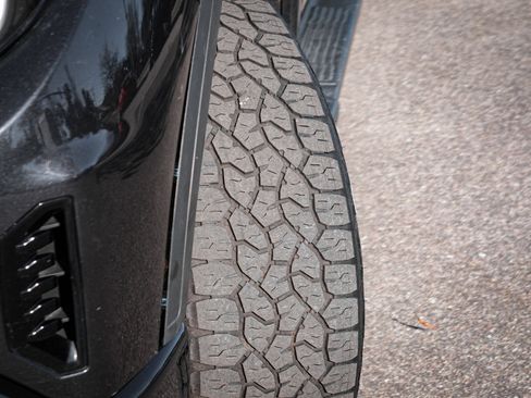 Used 2022 GMC Sierra 1500 Elevation image 12