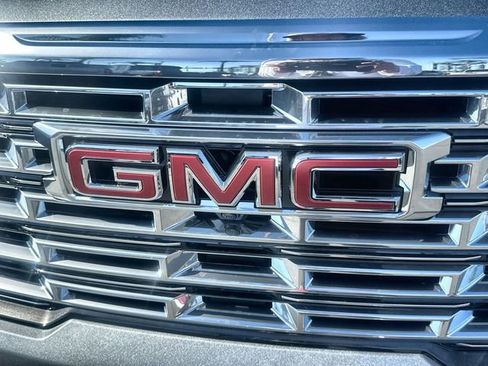 New 2026 GMC Acadia Denali w/ Super Cruise Package image 33