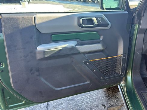 Used 2022 Ford Bronco Badlands image 10