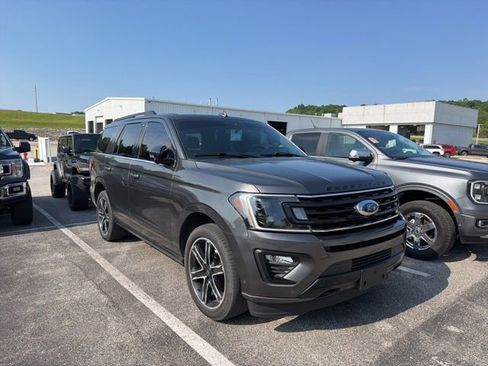 Used 2021 Ford Expedition Limited AWD/4WD image 1