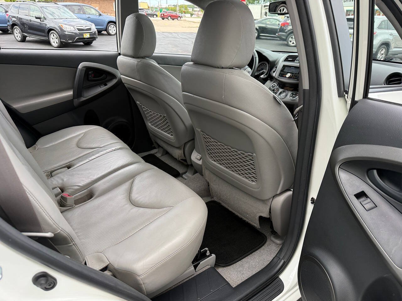 Used 2010 Toyota RAV4 Limited w/ Limited Extra Value Pkg AWD/4WD image 30