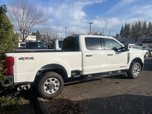 Certified 2023 Ford F350 XLT image 7