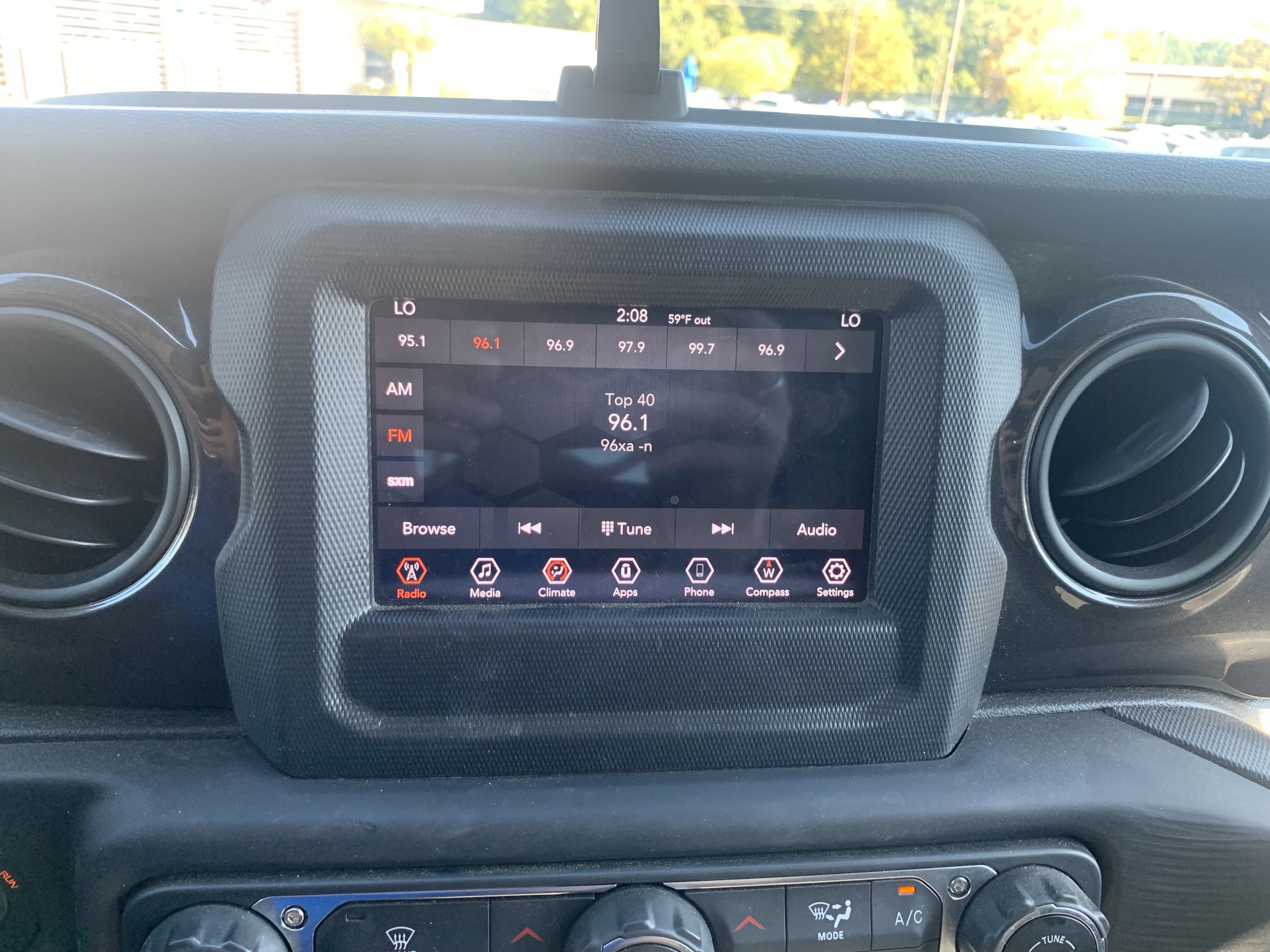 Used 2019 Jeep Wrangler Unlimited Sport AWD/4WD image 23