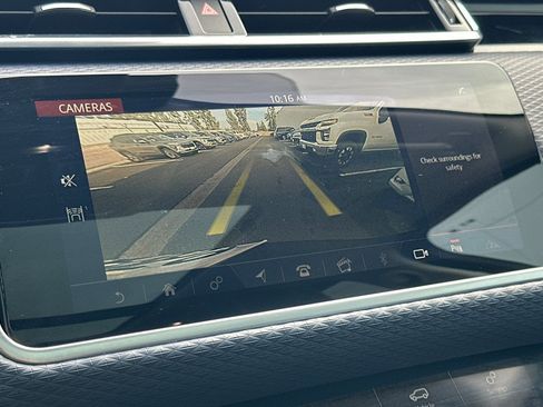 Used 2019 Land Rover Range Rover Velar S image 20