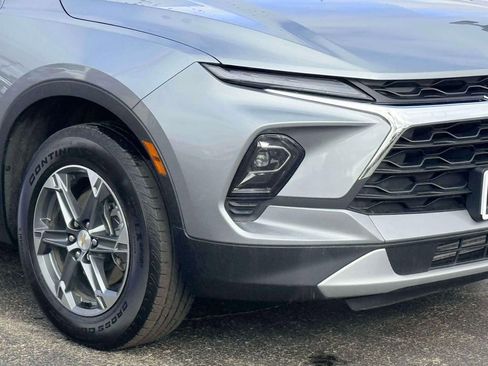 Used 2025 Chevrolet Blazer LT image 5