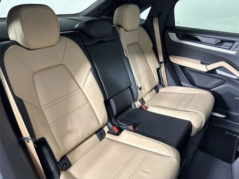 New 2026 Porsche Cayenne E-Hybrid Coupe image 23