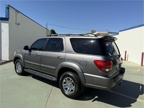 Used 2006 Toyota Sequoia Limited RWD image 8