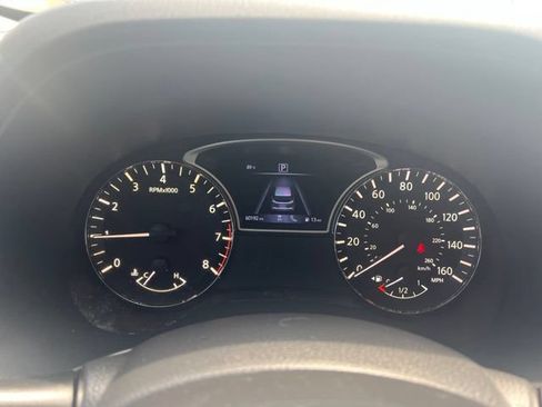 Used 2020 Nissan Pathfinder SL FWD image 6