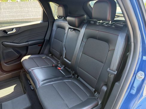 Used 2023 Ford Escape ST-Line w/ Tech Pack #1 AWD/4WD image 22
