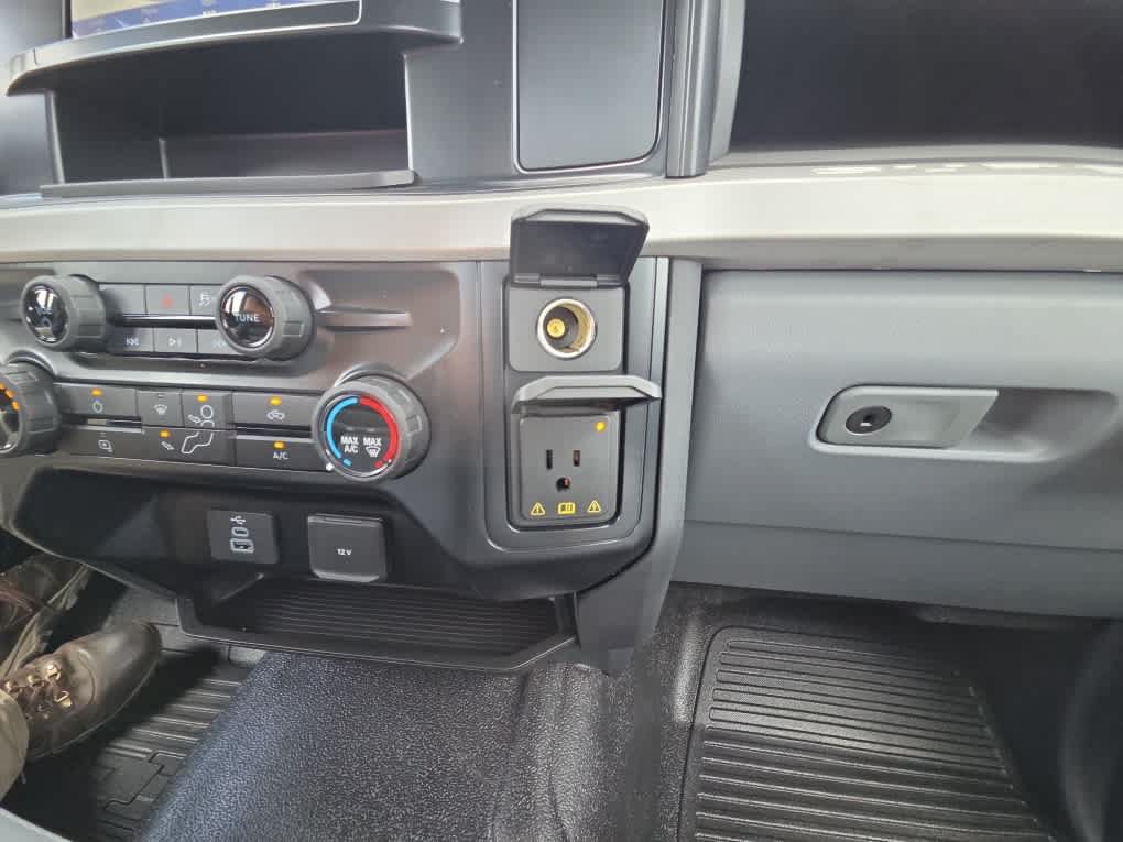 New 2025 Ford F350 XL w/ XL Chrome Package AWD/4WD image 45