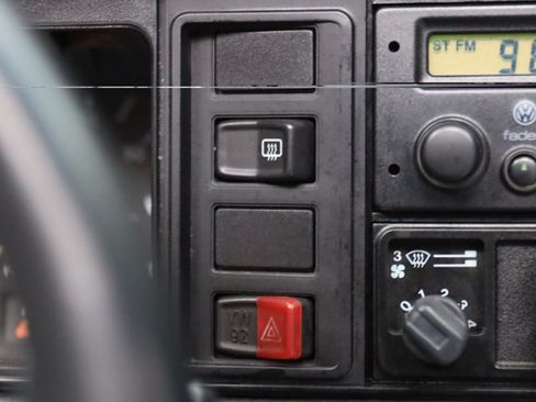 Used 1990 Volkswagen Cabriolet FWD image 74