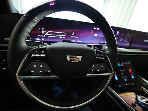 Used 2025 Cadillac Escalade Sport w/ Touring Package AWD/4WD image 22