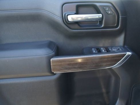 Certified 2021 Chevrolet Silverado 1500 RST image 28