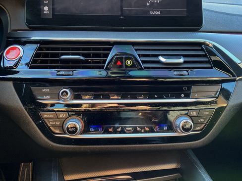 Used 2021 BMW M5 w/ Executive Package image 28