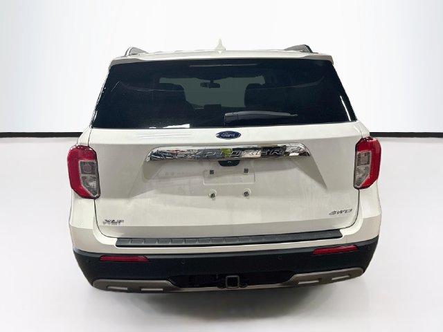 Used 2023 Ford Explorer XLT w/ Equipment Group 202A AWD/4WD image 6