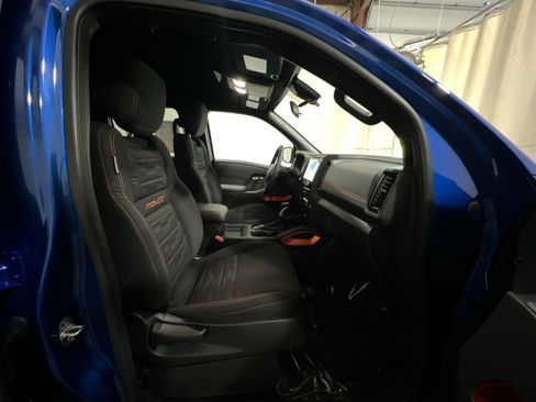Used 2024 Nissan Frontier PRO-4X w/ Technology Package AWD/4WD image 34