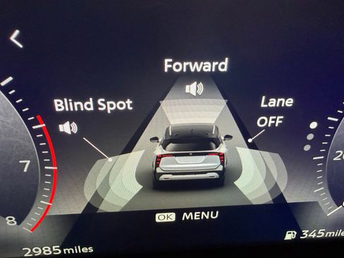 Used 2025 Nissan Kicks SR image 34