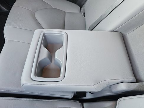 Used 2020 Toyota Highlander Limited image 45