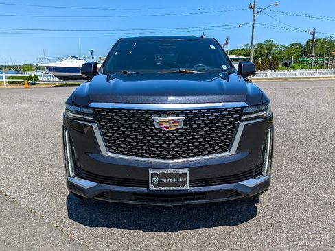 Used 2023 Cadillac Escalade Premium Luxury AWD/4WD image 2