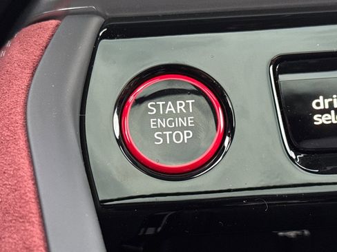 New 2025 Audi SQ5 Premium Plus image 20