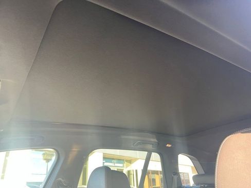 Used 2025 BMW X5 xDrive50e image 15