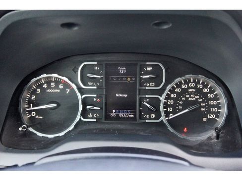 Used 2019 Toyota Tundra SR5 w/ SR5 Upgrade Package image 18