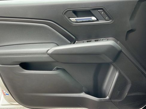 New 2026 GMC Canyon Elevation w/ Convenience Package image 24