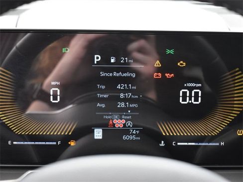 Certified 2025 Kia Sorento S image 18