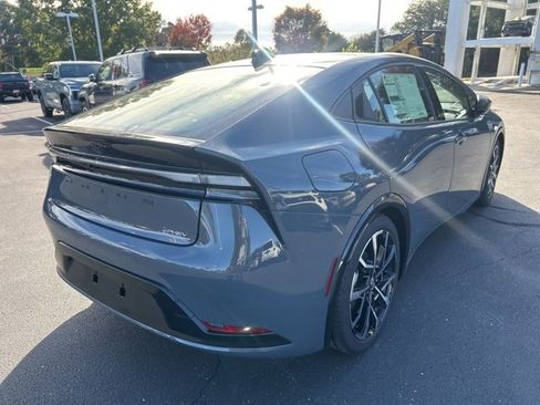 New 2026 Toyota Prius Plug-In Hybrid image 5