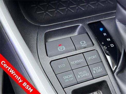 Used 2025 Toyota RAV4 LE image 29
