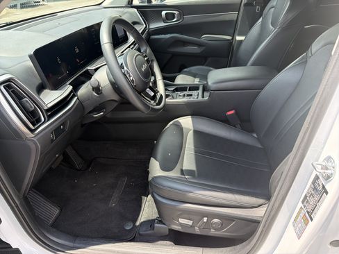 Used 2024 Kia Sorento S AWD/4WD image 19