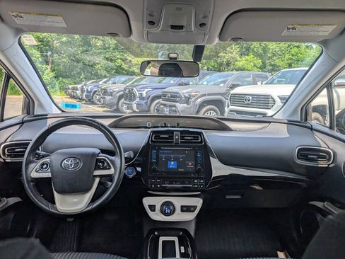 Used 2016 Toyota Prius Three FWD image 21