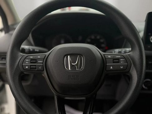 Used 2023 Honda HR-V LX image 18