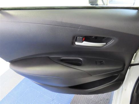 Used 2020 Toyota Corolla SE FWD image 26